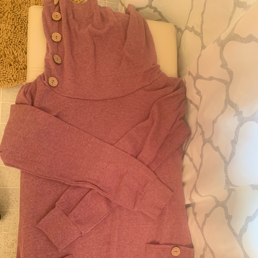 Lavaca Cowel Neck Shirt, size S